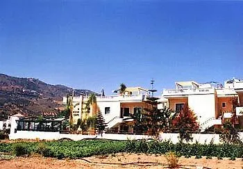 Dioskouroi Apts 3* Agia Pelagia
